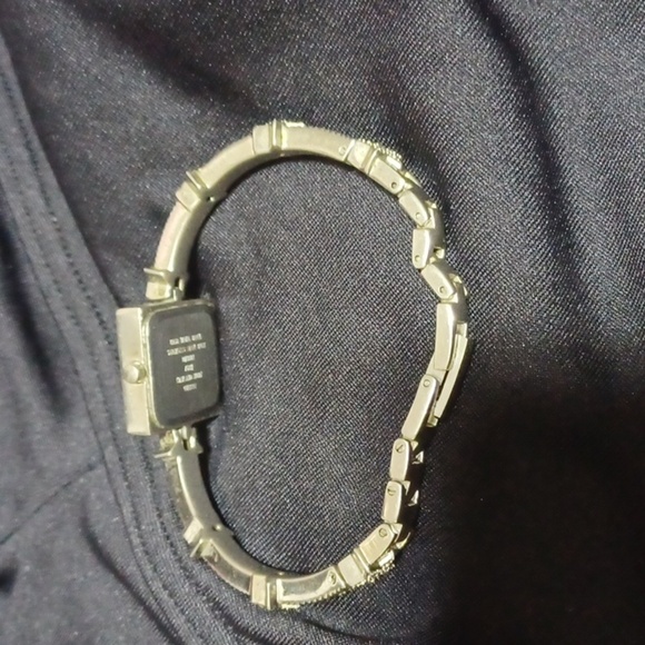 ANNE KLEIN BEAUTIFUL LADIES WAIST WATCH IN SILVER RED SETS AND DIAMOND LIKE SET - Picture 4 of 5